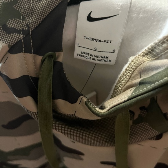 Nike sweatshirt - Picture 3 of 3